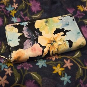 🔴2 For $10 💐Floral Women's Wallet💐